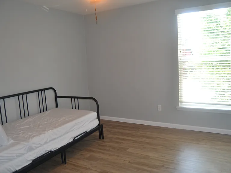 1937 Greenpoint Dr #203 — Photo 11