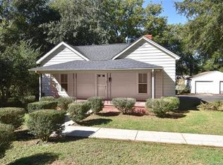 1334 N Frye Ave, Newton, NC 28658