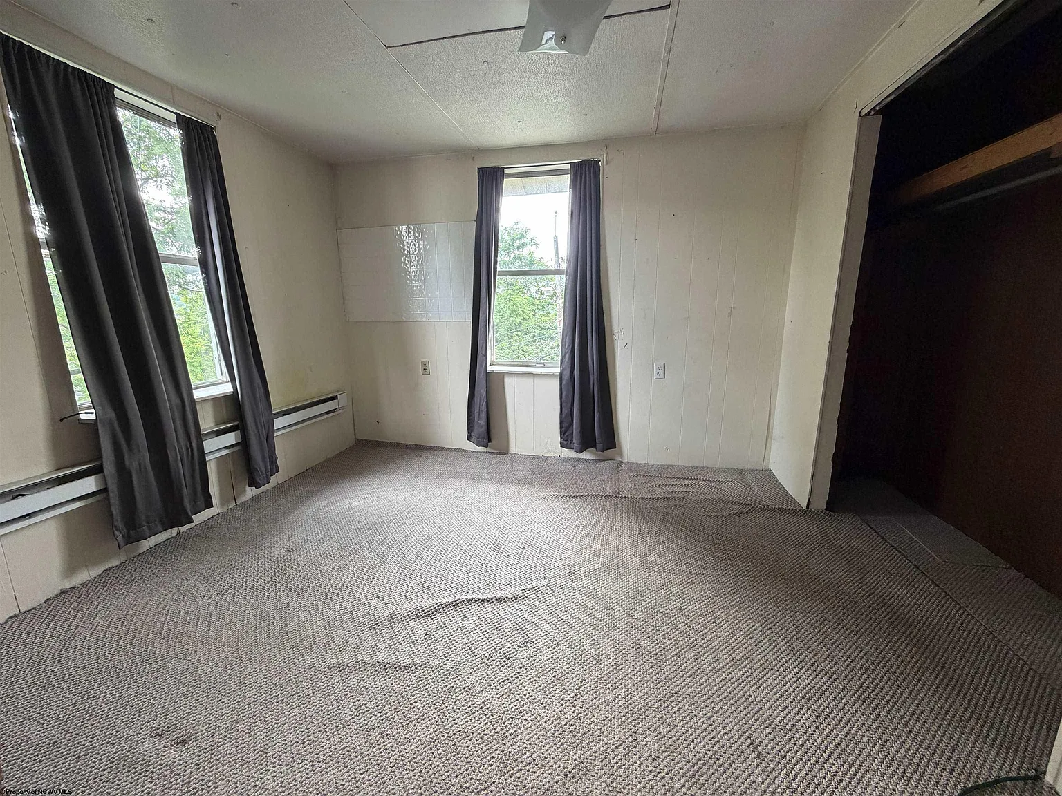 3 bed, 1.0 bath, $1,800 — Photo 3