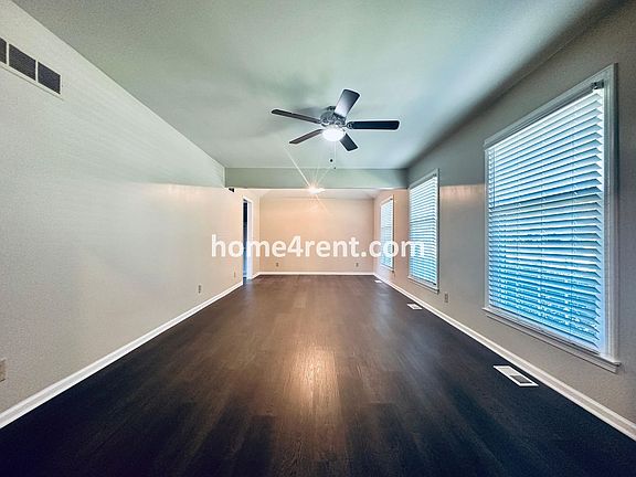 4th image of 11211 W 71st St