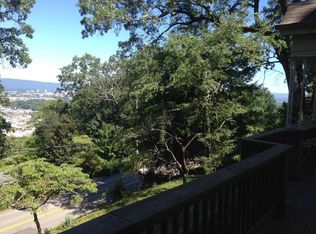 309 S Crest Rd, Chattanooga, TN 37404