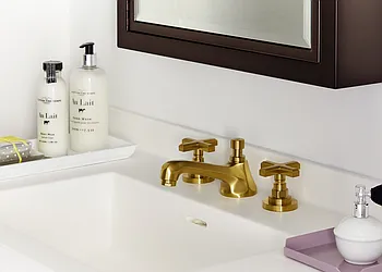 Rented by Aura Management