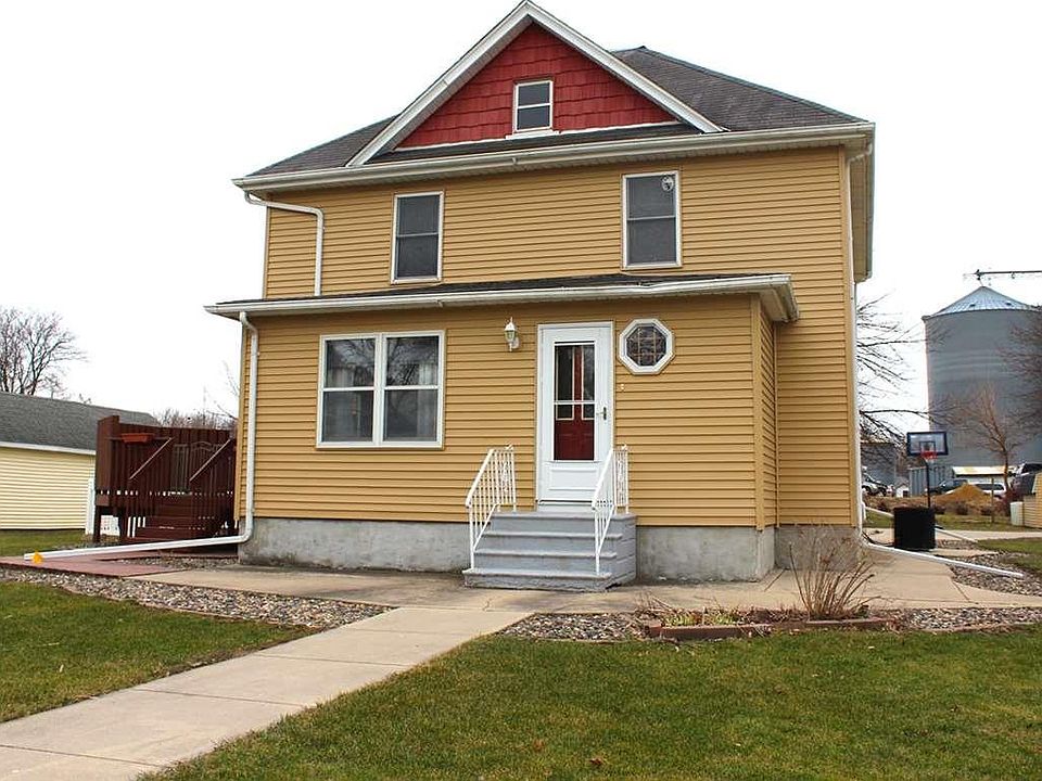 1st image of 401 E 1st St