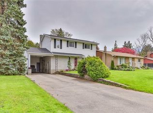 13 Pinecrest Rd, Brantford, ON N3R3K8