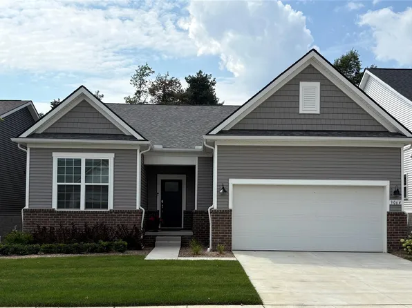 3019 Sheffield Cir, Clarkston, MI 48346