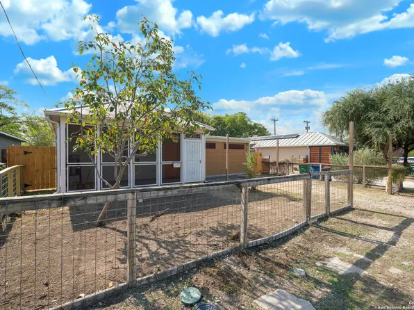 134 Vitra Pl, San Antonio, TX 78210