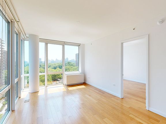 3rd image of 795 Columbus Ave APT 10G