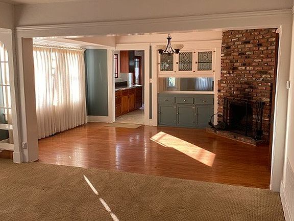 4th image of 4104 Eagle St