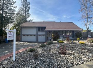 737 Montclair Dr, Santa Rosa, CA 95409