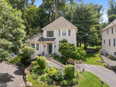 411 Merion Hill Ln, Conshohocken, PA, 19428