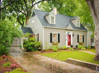 1517 SW Medford Ave, Topeka, KS 66604