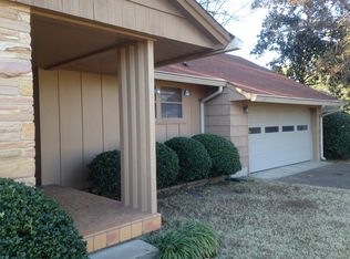 1347 Woodmore Ln, Chattanooga, TN 37411