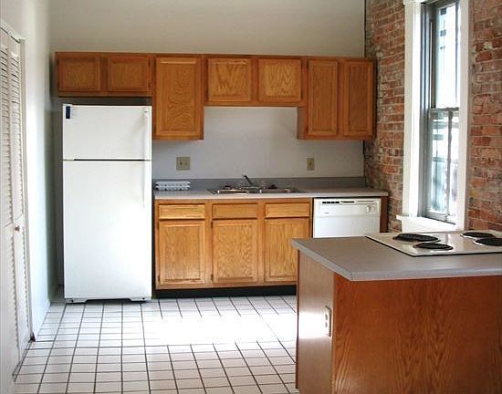 4th image of 22 E 4th Ave APT 1B