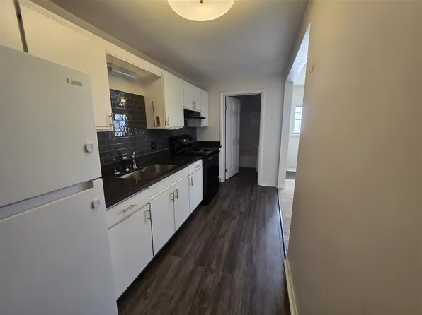 138 E Sheridan St #1, Petoskey, MI 49770