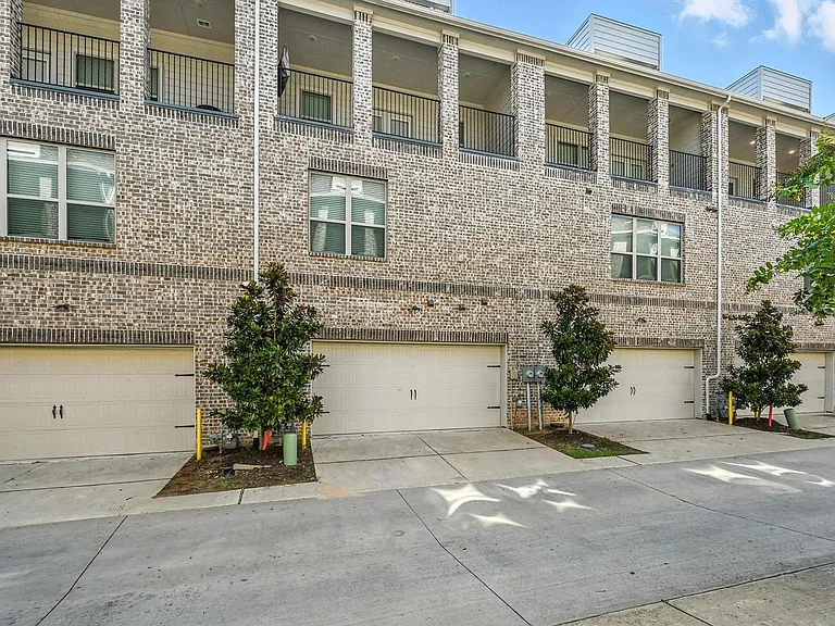4243 Wetstone Ln — Photo 16