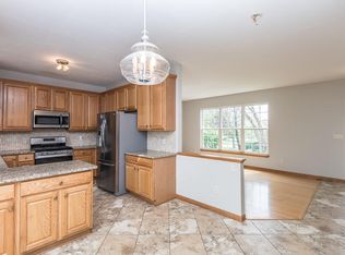 4383 S 38th St, Greenfield, WI 53221