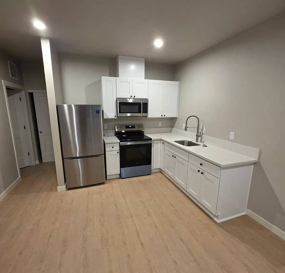 2 bed, 600 sqft, $1,595 — Photo 1