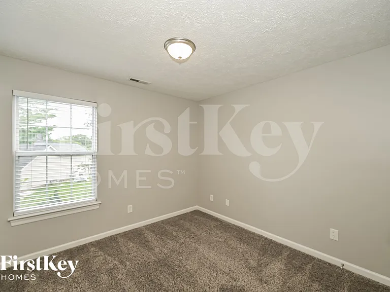 837 Manderlay Way — Photo 13