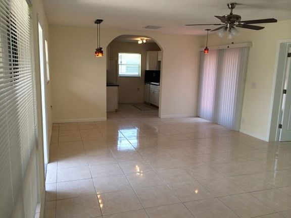 4th image of 2020 NW 11th Ave