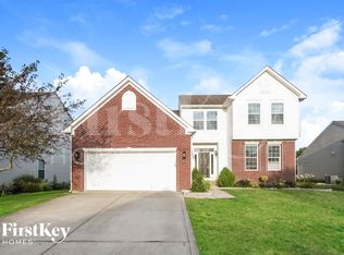 1526 Old Thicket Ct, Greenwood, IN 46143