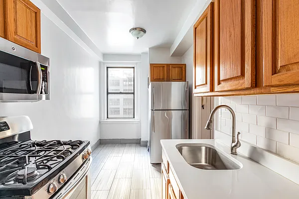 Rented by Brown Harris Stevens | media 7