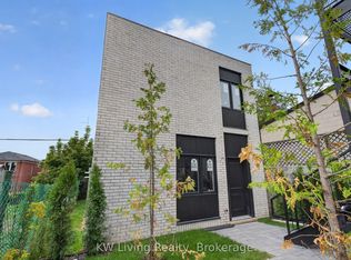 6 Kirknewton Rd, Toronto, ON M6E3Y1