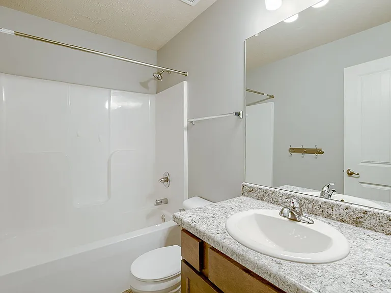 18906 Birch Ave — Photo 20