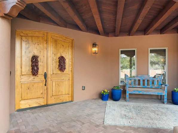 4 Vista Del Mundo, Santa Fe, NM 87506