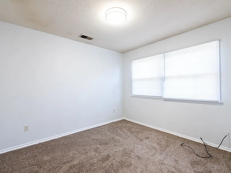 3503 Medford Ct — Photo 12
