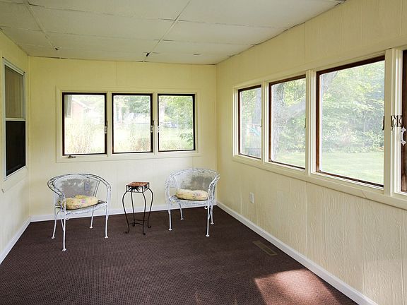165 ludwig ave-103