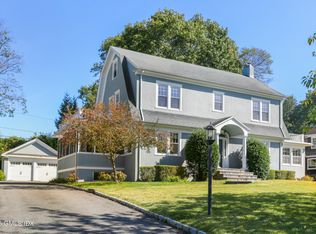 38 Van Rensselaer Ave, Stamford, CT 06902