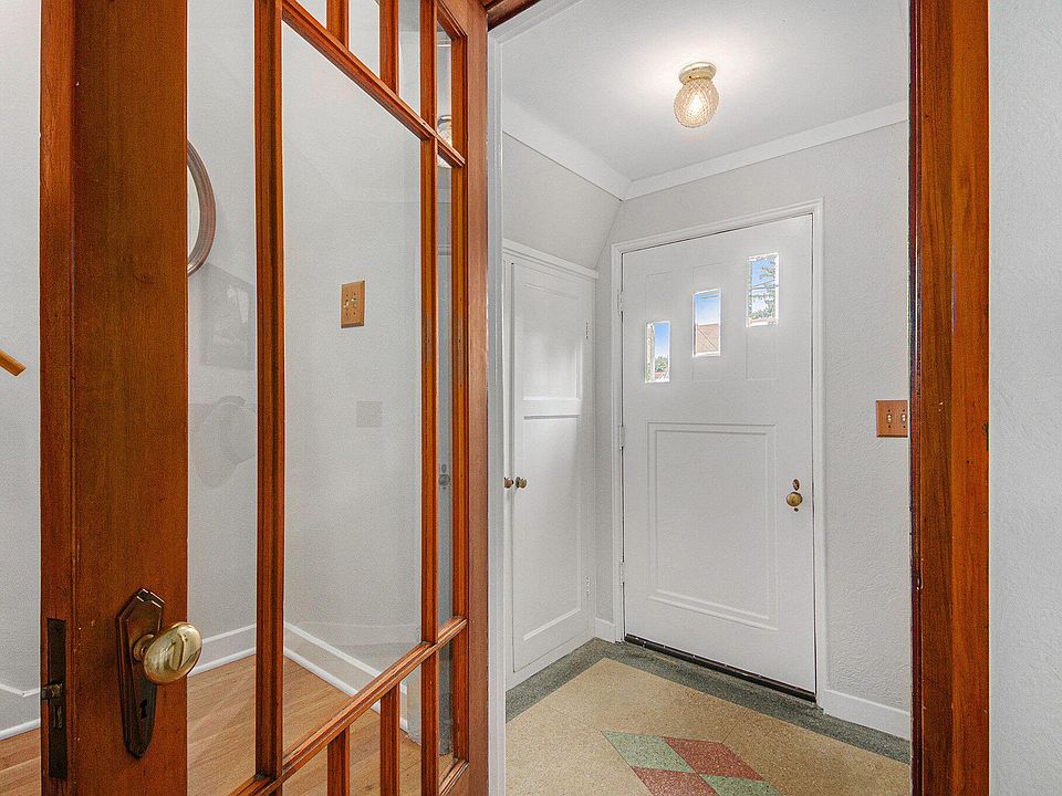 2041 Godwin Ave SE, Grand Rapids, MI 49507 | Zillow