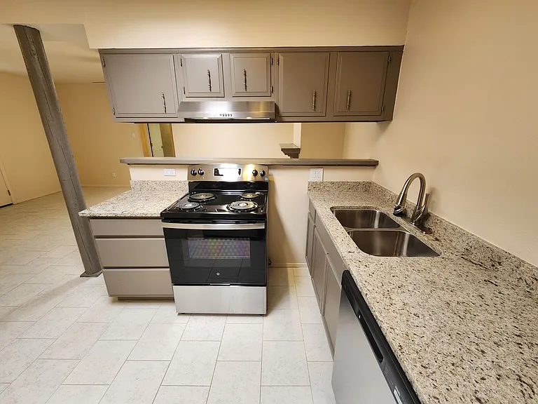 1217 La Fonda Dr — Photo 13