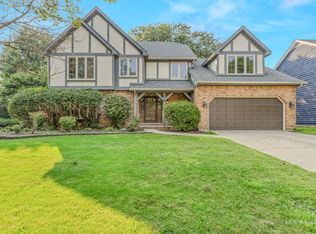 710 Alexandria Dr, Naperville, IL 60565