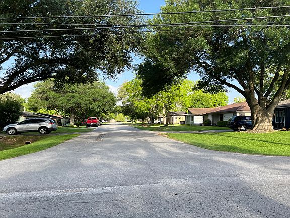 5th image of 2501 S Austin Ave