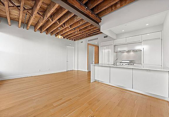 3rd image of 406 W 45th St APT 5B