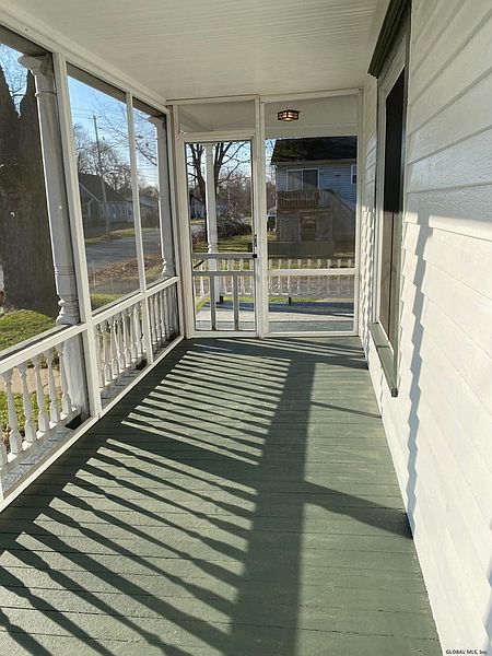 5th image of 29-31 MARTINDALE Avenue