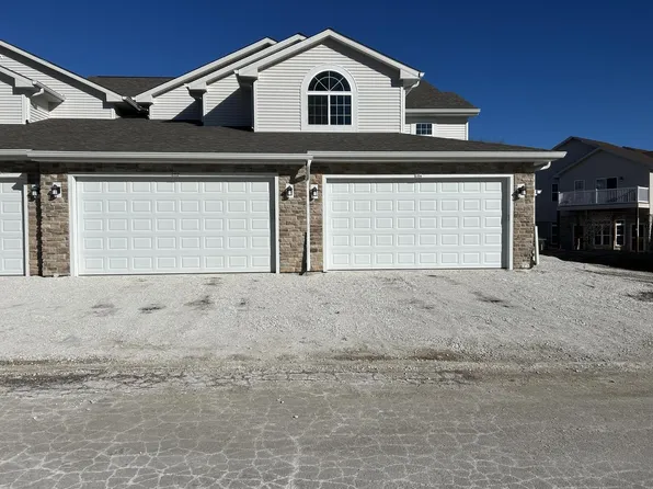 W141N9978 Seven Pines WAY #202, Germantown, WI 53022