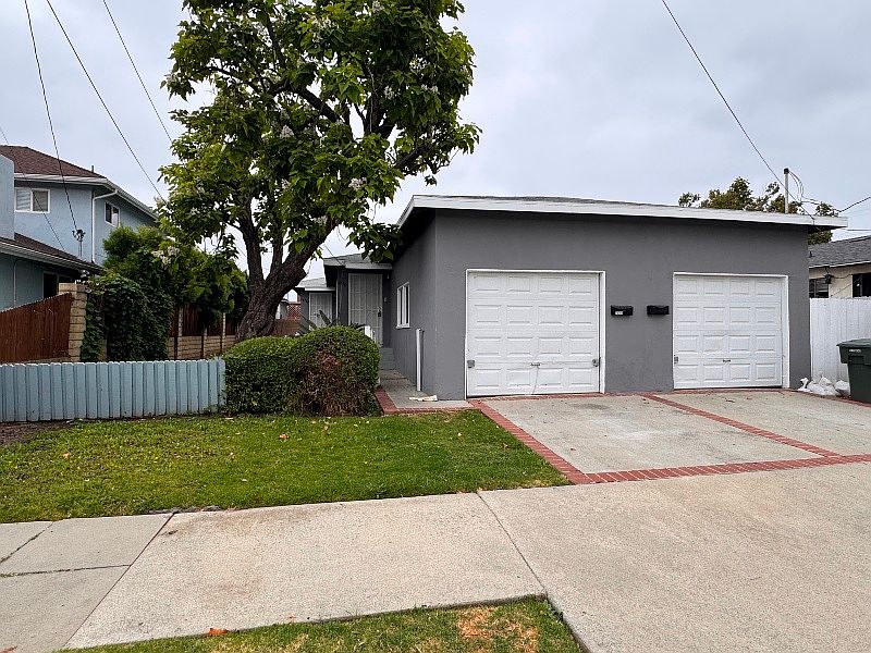 1st image of 24707 Cypress St