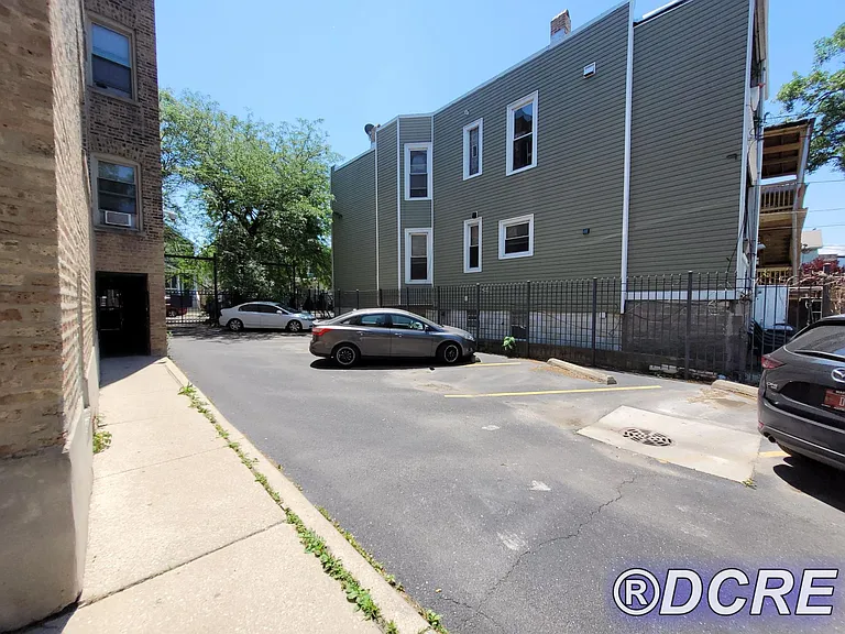 3400 W Cortland St #2 — Photo 8