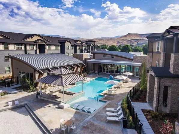 The District at Parkcenter