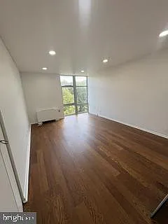2 bed, 2.0 bath, 1251 sqft, $2,300 — Photo 2