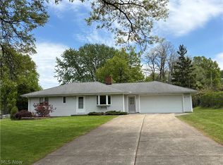 2821 Trabar Dr, Wickliffe, OH 44092