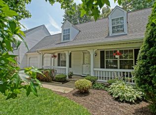 9840 Farmington Ct, Mentor, OH 44060