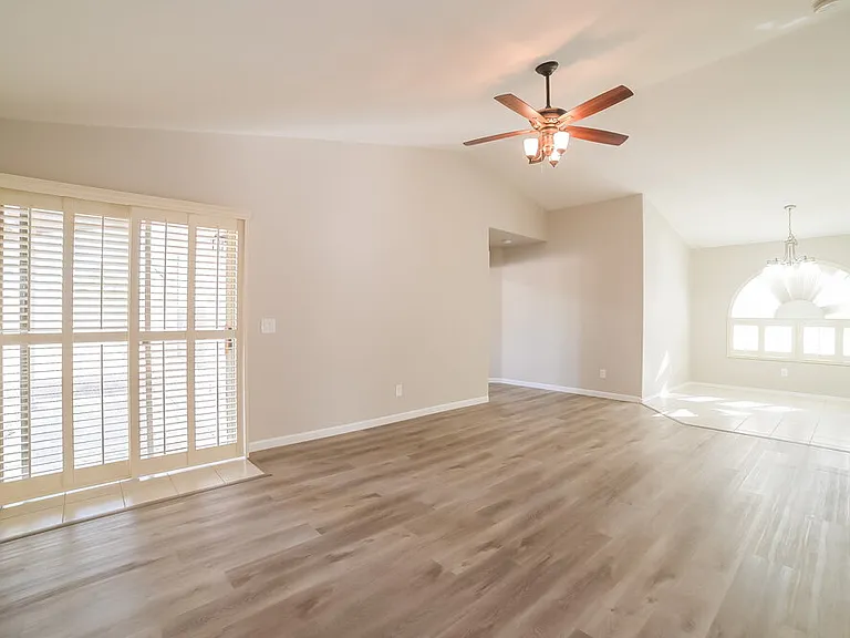 15345 W Lea Ln — Photo 3