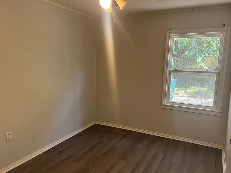 132 Taylor St — Photo 4