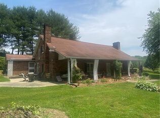 7426 W Pine St, Lowgap, NC 27024