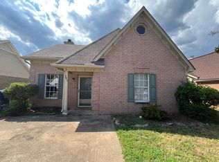 7043 Foxhall Dr, Horn Lake, MS 38637
