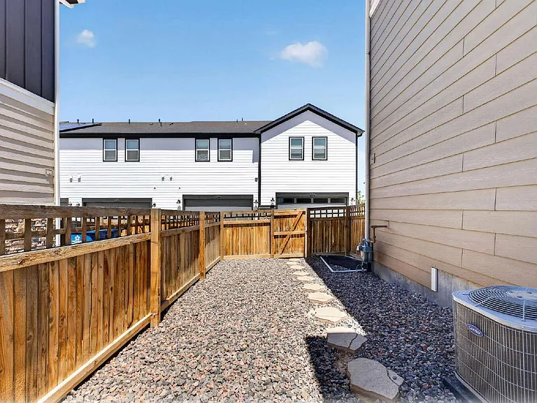 6361 N Malaya St — Photo 28