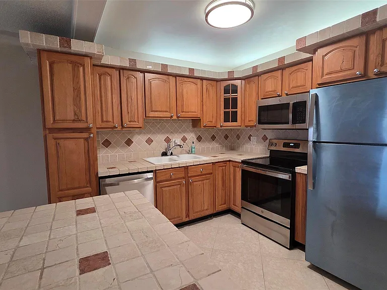 253 S Cypress Rd #225 — Photo 1